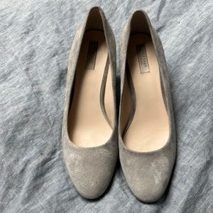 Cole Haan, size 7 light grey suede pumps.